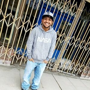 Meet your Posher, Daniel